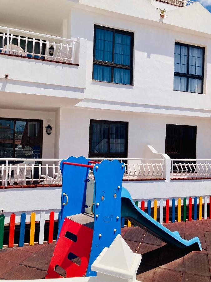 Apartment With Terrace And Pool, Los Cristianos لوس كريستيانوس المظهر الخارجي الصورة