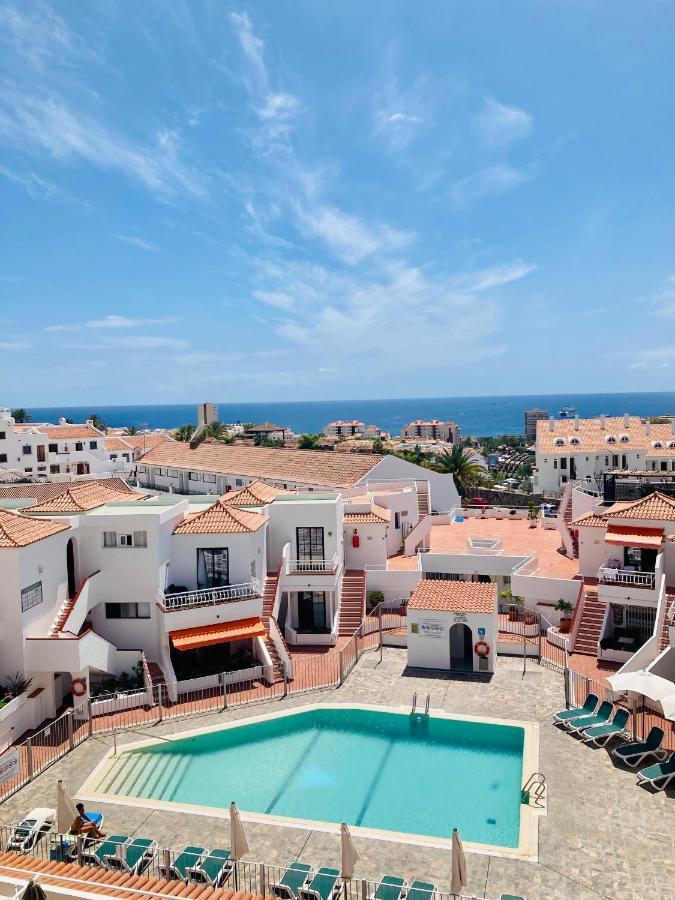 Apartment With Terrace And Pool, Los Cristianos لوس كريستيانوس المظهر الخارجي الصورة