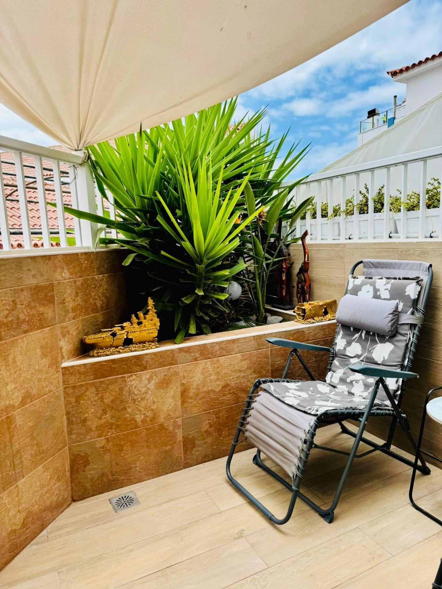 Apartment With Terrace And Pool, Los Cristianos لوس كريستيانوس المظهر الخارجي الصورة