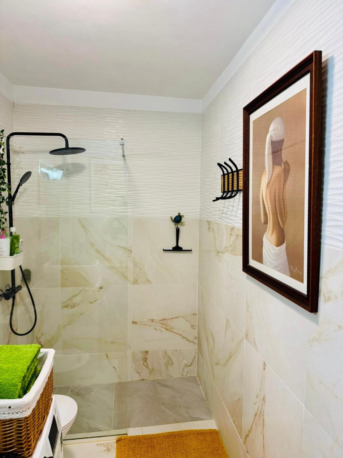 Apartment With Terrace And Pool, Los Cristianos لوس كريستيانوس المظهر الخارجي الصورة