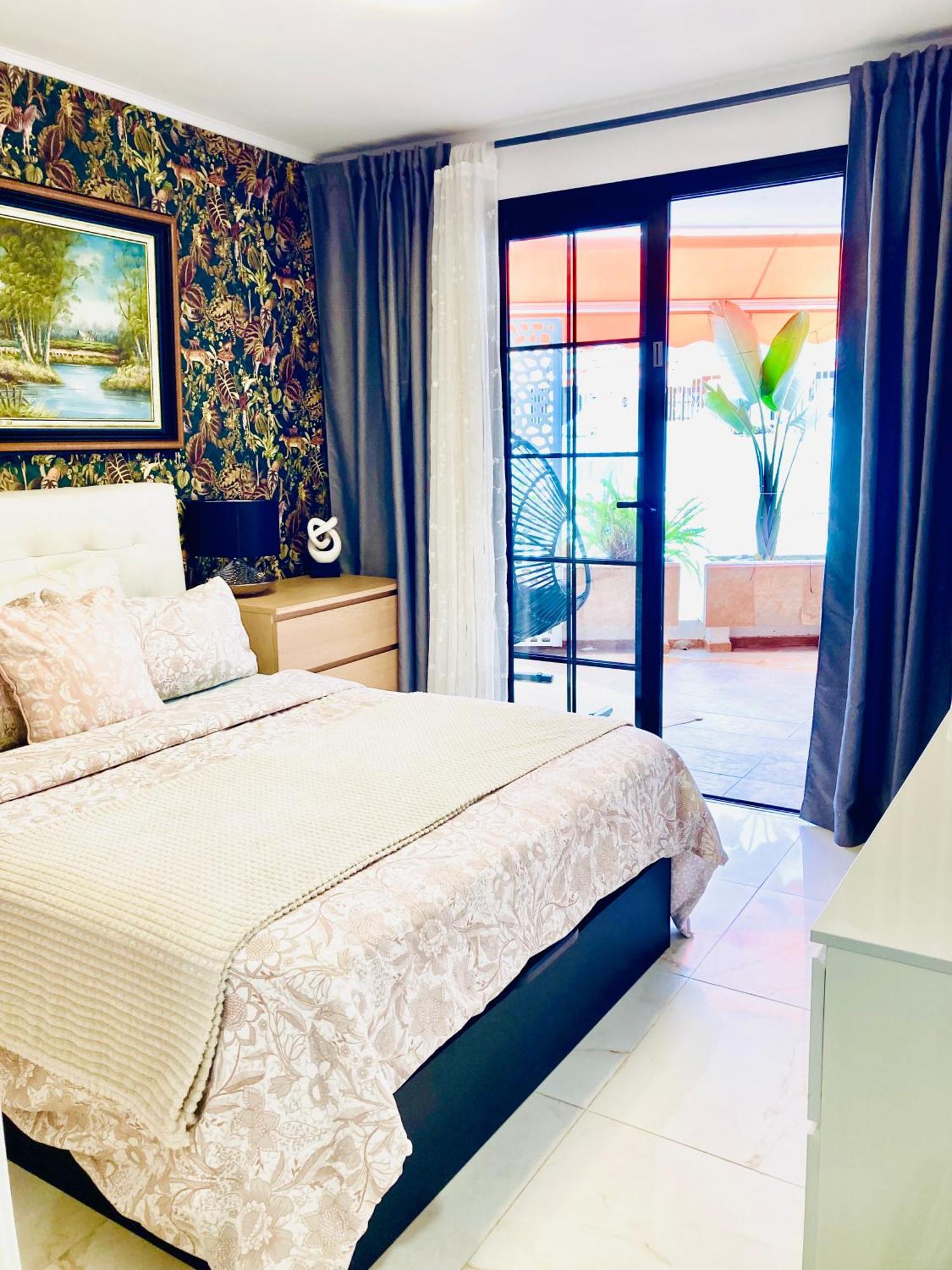 Apartment With Terrace And Pool, Los Cristianos لوس كريستيانوس المظهر الخارجي الصورة